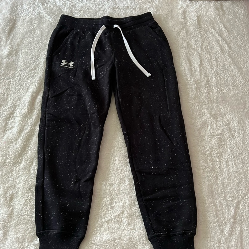 NWT Under Armour black joggers with white speck detail
